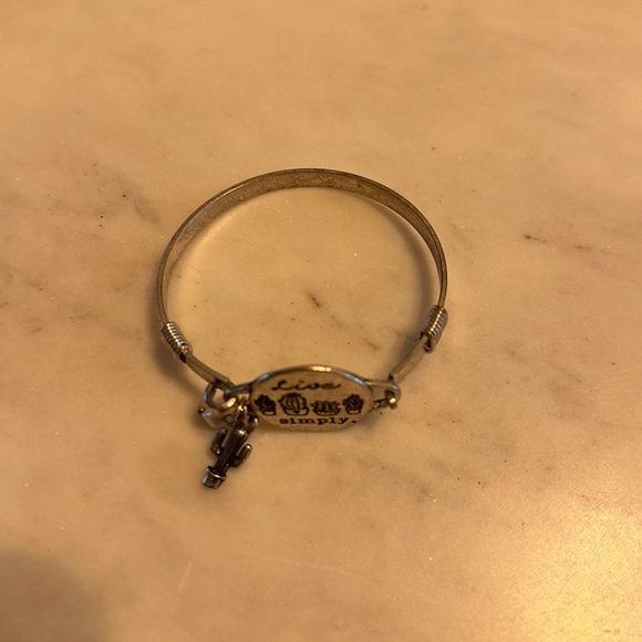Live simply. Cactus charm bracelet - Picture 4 of 6